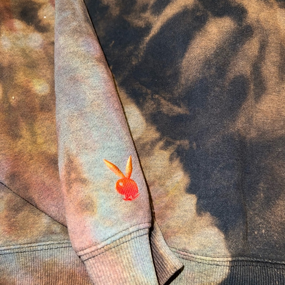 Playboy PacSun Black Tan Custom Acid Wash Long Sleeve Red Cherry Logo Size S - Picture 10 of 12